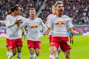 官方网站-多特蒙德主力中场遭受伤病困扰，支柱缺阵()