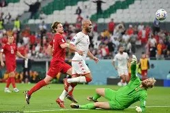 开云sports-绿茵场上对决激烈，球队足坛巨星出色表现()